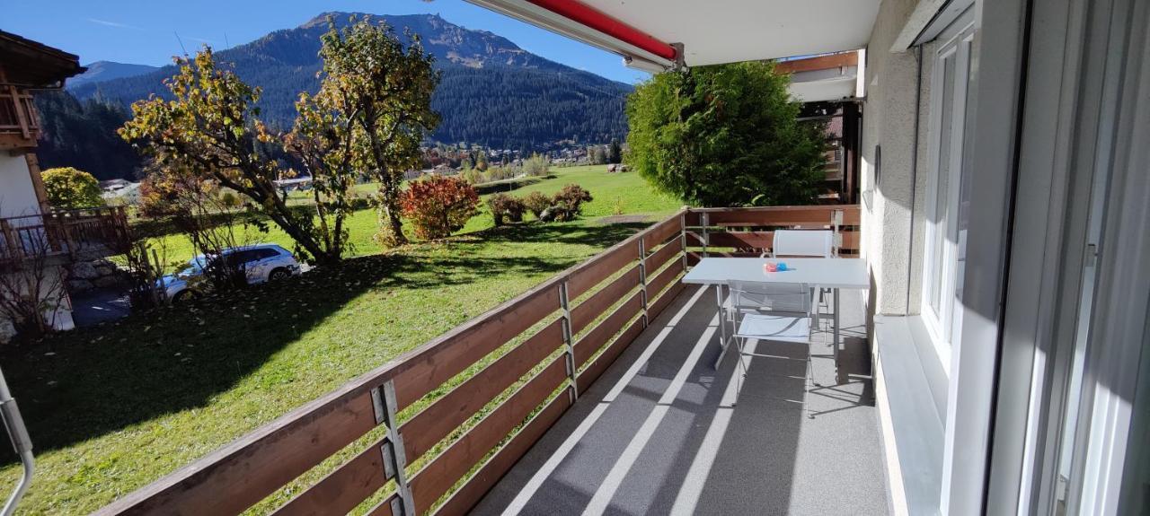 Gemuetliches Appartement Fuer Erholung Und Sport Klosters Exteriör bild